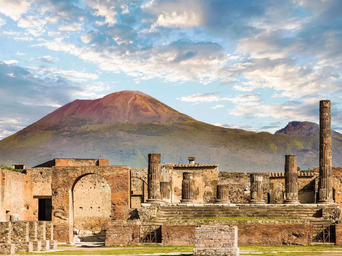Pompeii Day Trip with Optional Vesuvius and Lunch